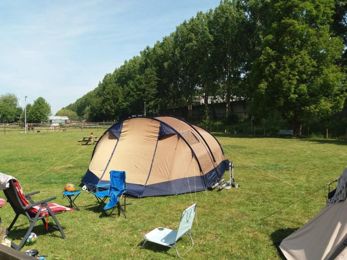 Bed And Breakfast En Camping In Waardenburg A2 Esterno foto